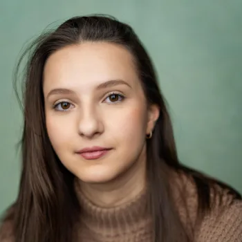 Finding Emily Movie Cast Ellie Henry